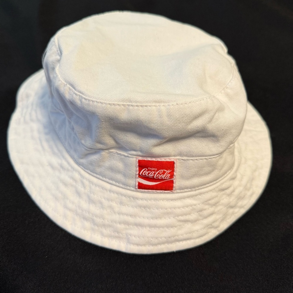 Coca-Cola Logo Bucket Hat‎ White, One Size Fits All, 21" Circumference
